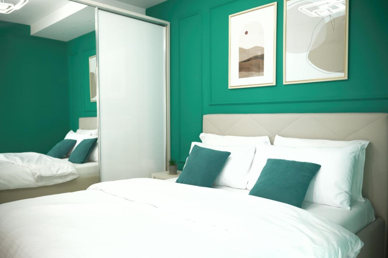 Train Station Modern App - The Nest Apartment Tirana Exterior photo