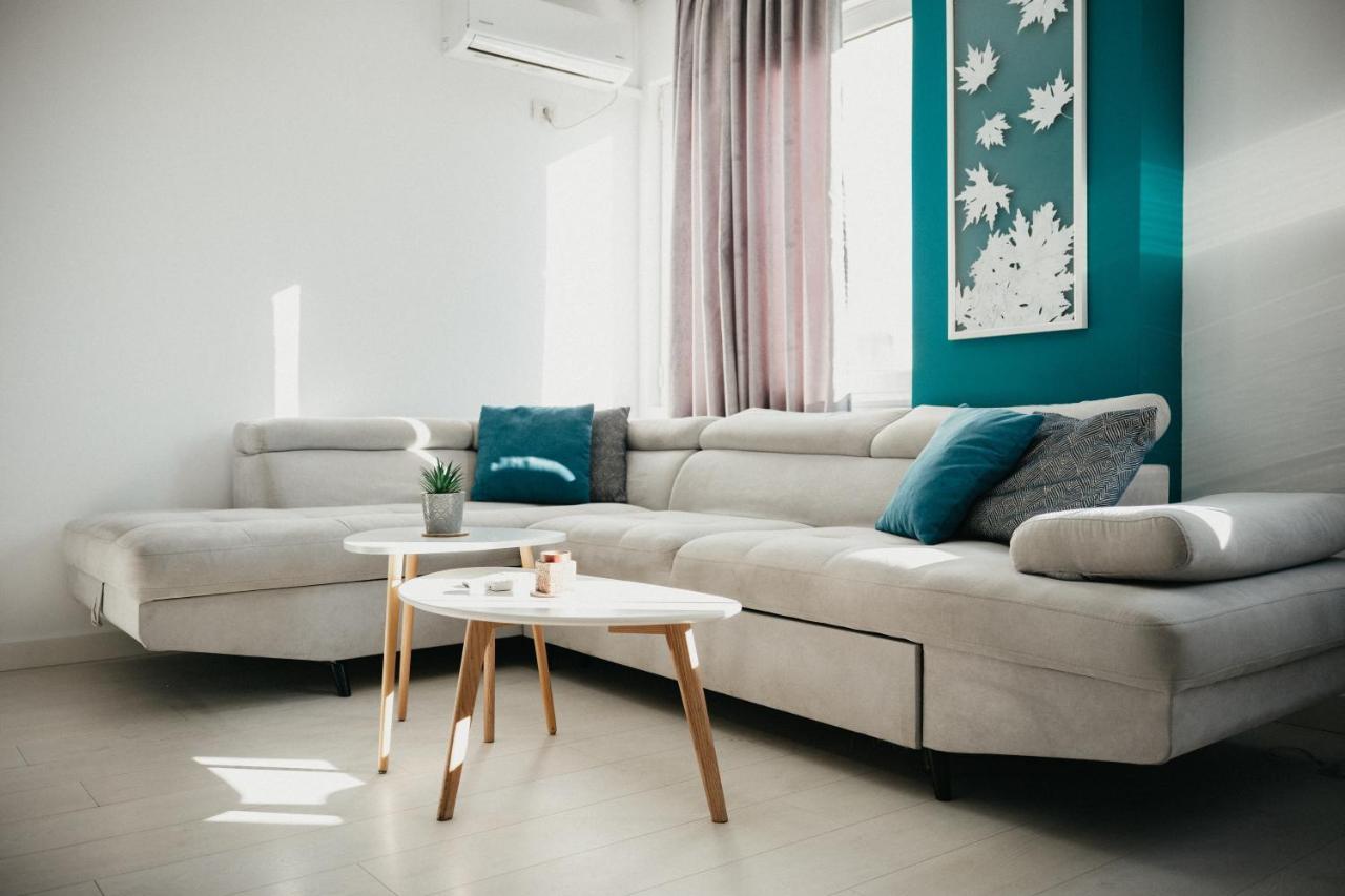 Train Station Modern App - The Nest Apartment Tirana Exterior photo